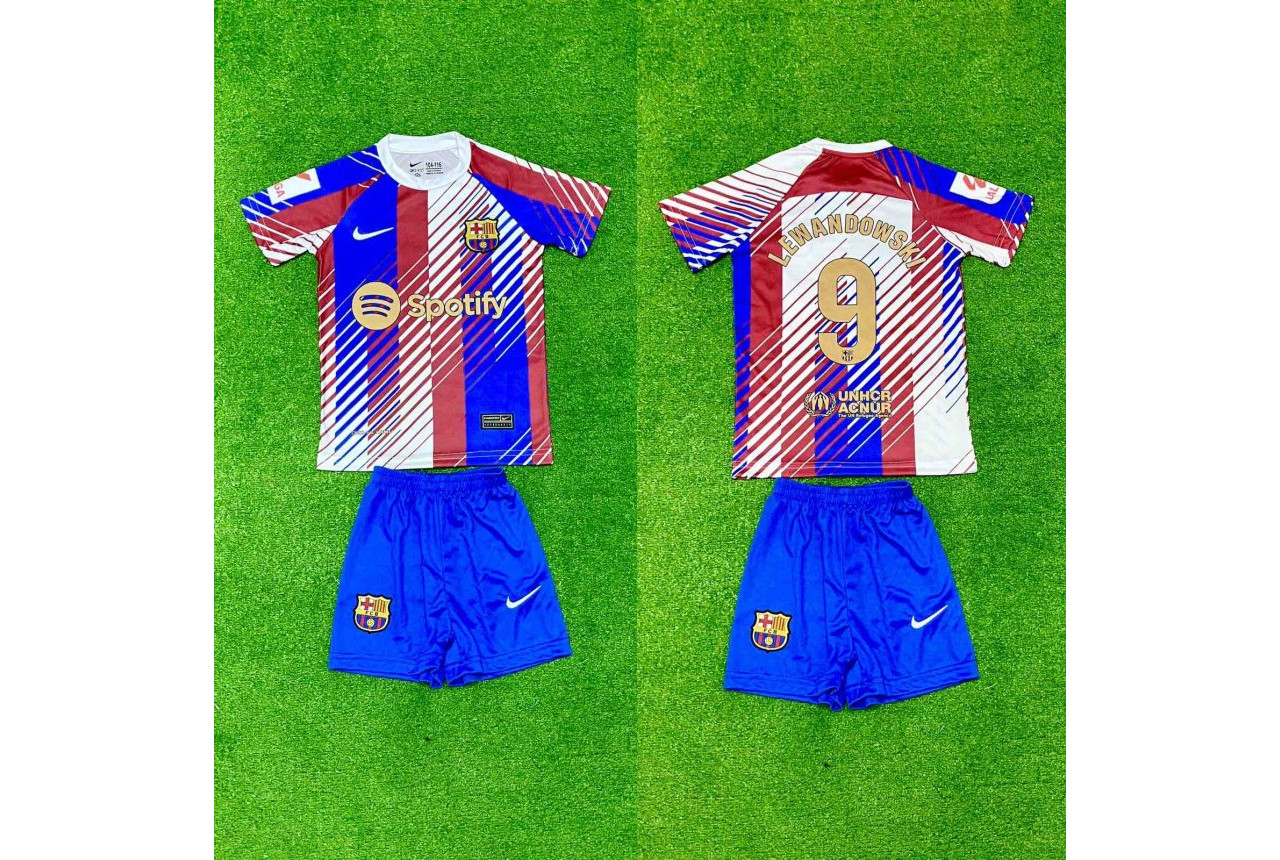 Детски футболен комплект Barcelona LEWANDOWSKI 9 - 8056